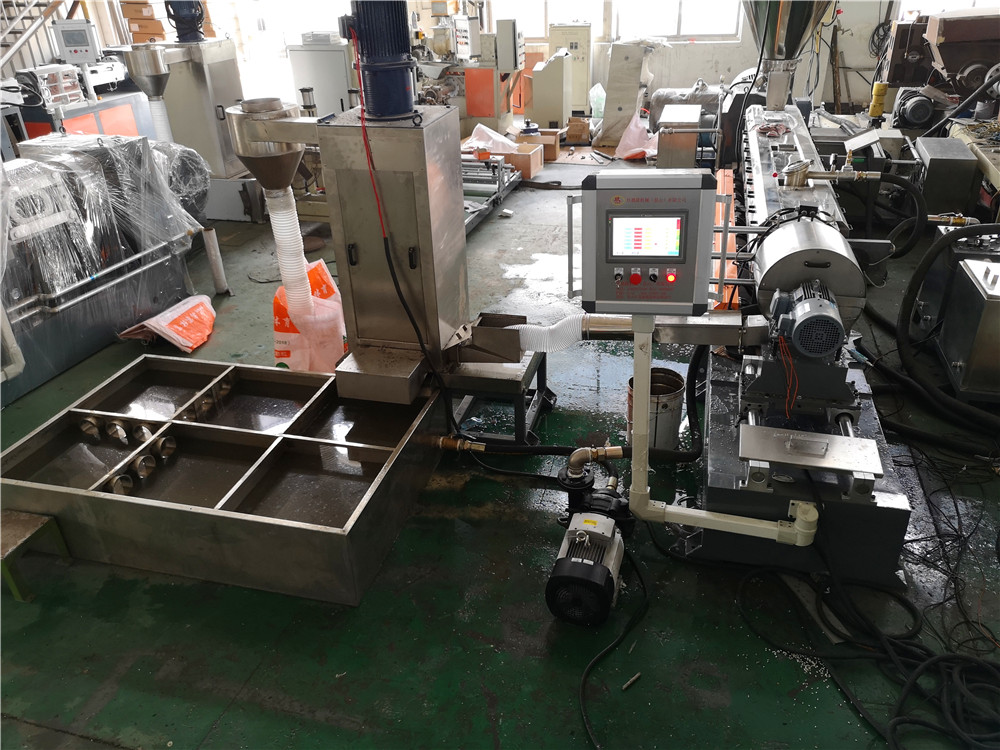 雙螺桿塑料造粒機(jī)_蚌埠佳德智能裝備科技有限公司